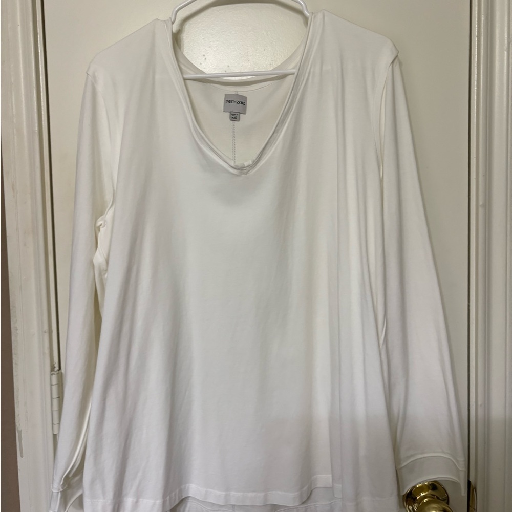 Nina Leonard Classic White Long Sleeve Top